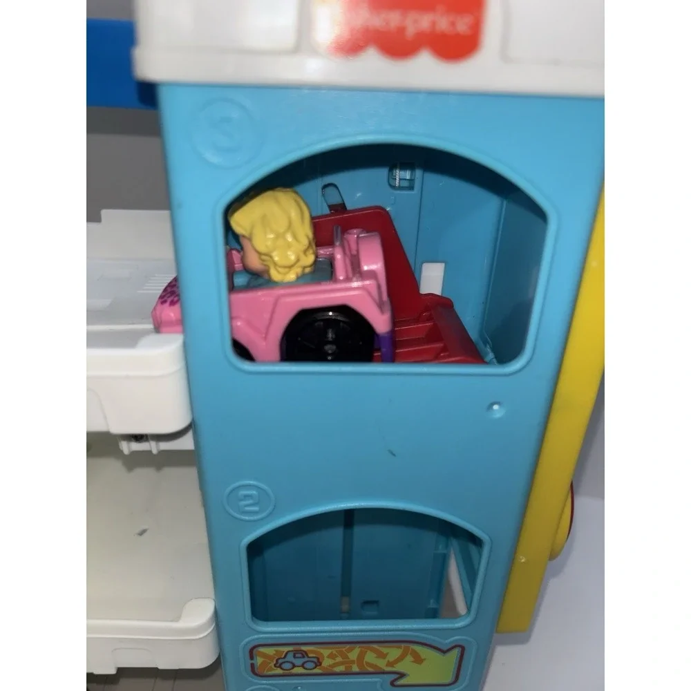 Fisher-Price Little People the Helpful Neighbor's Garage‎ w/ Two Cars Lift Bell